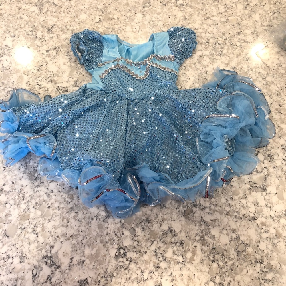 Dansco fina Dancewear
